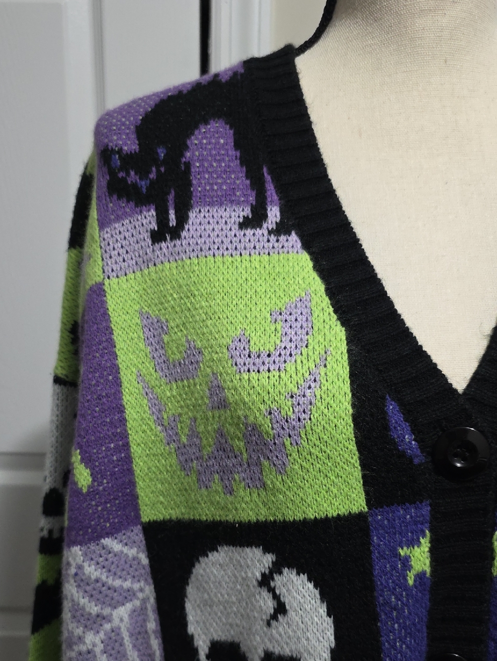 Dolls Kill Trickz N' Treatz Spooked Straight Oversized Knit Halloween Cardi XXS - Picture 2 of 12